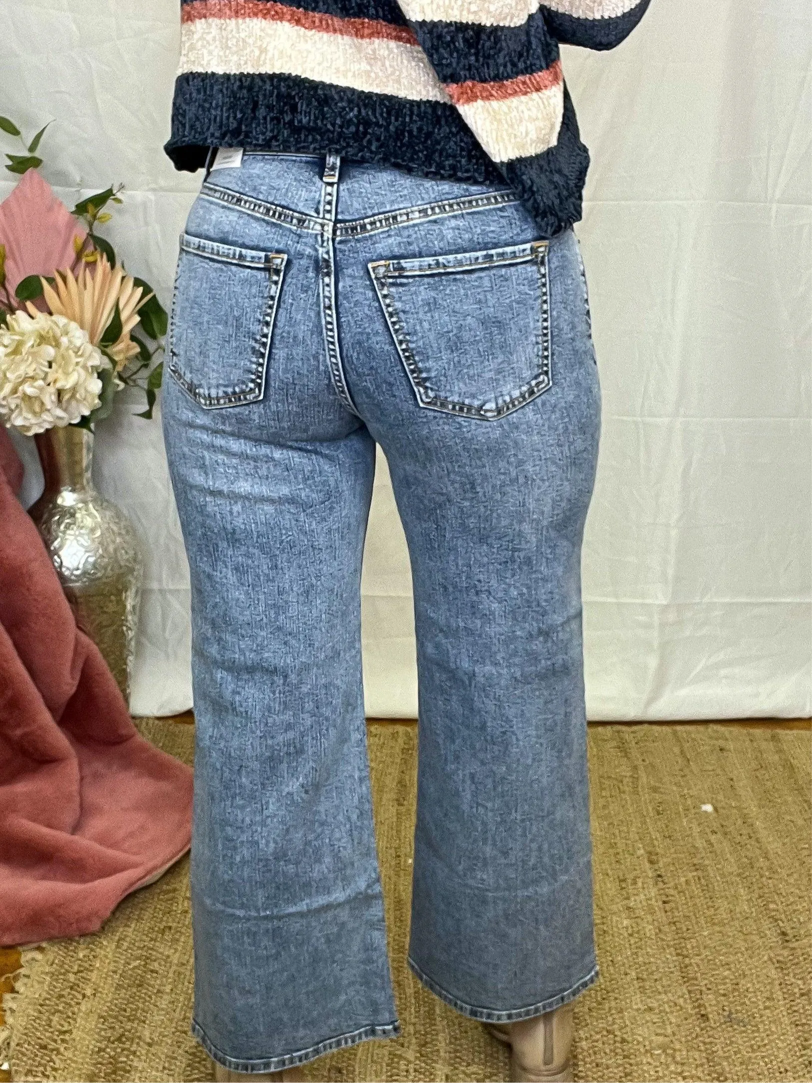 High Waist Wide Leg Ankle Jeans