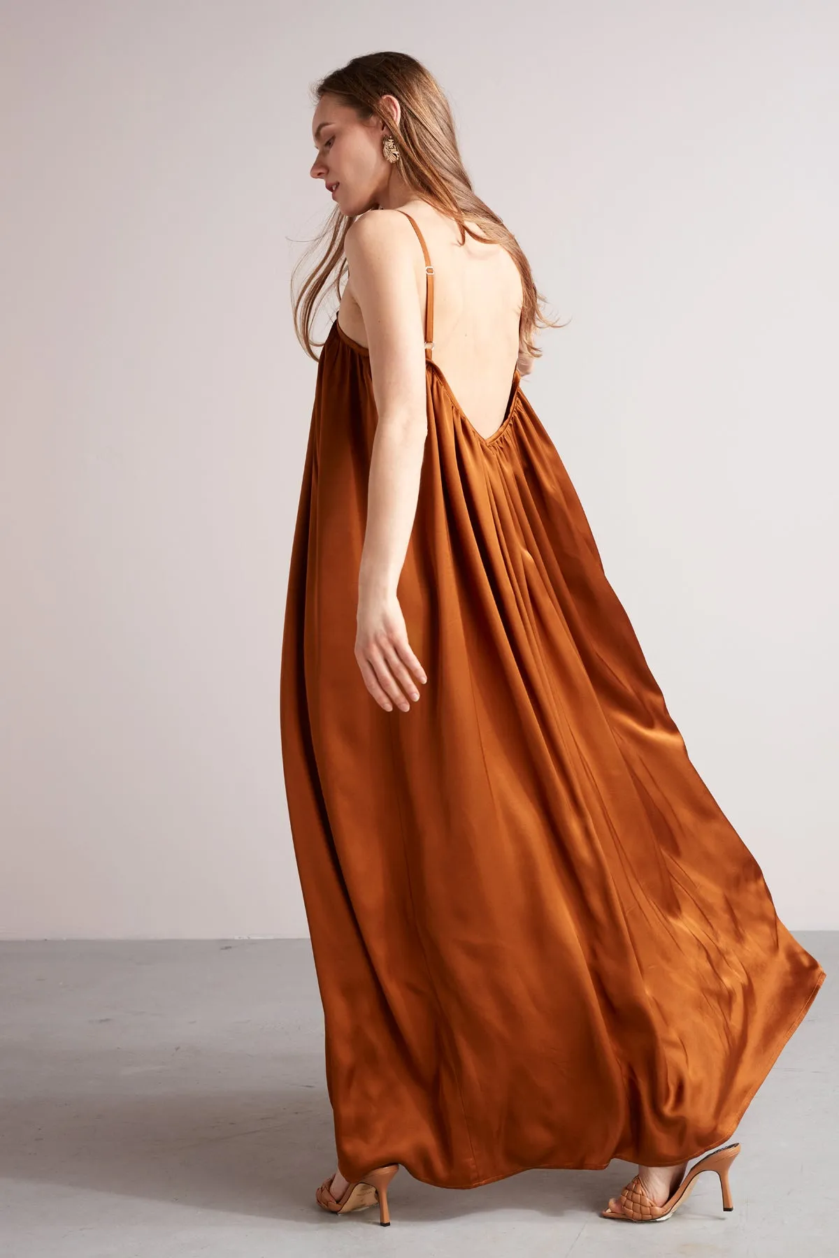 LUCIA flowing maxi slip dress in bronze