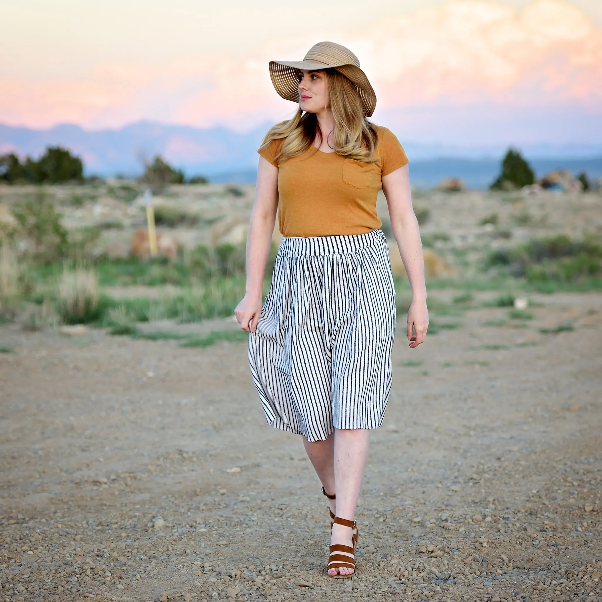 Meadow Skirt Sewing Pattern - Women's/Curved Fit