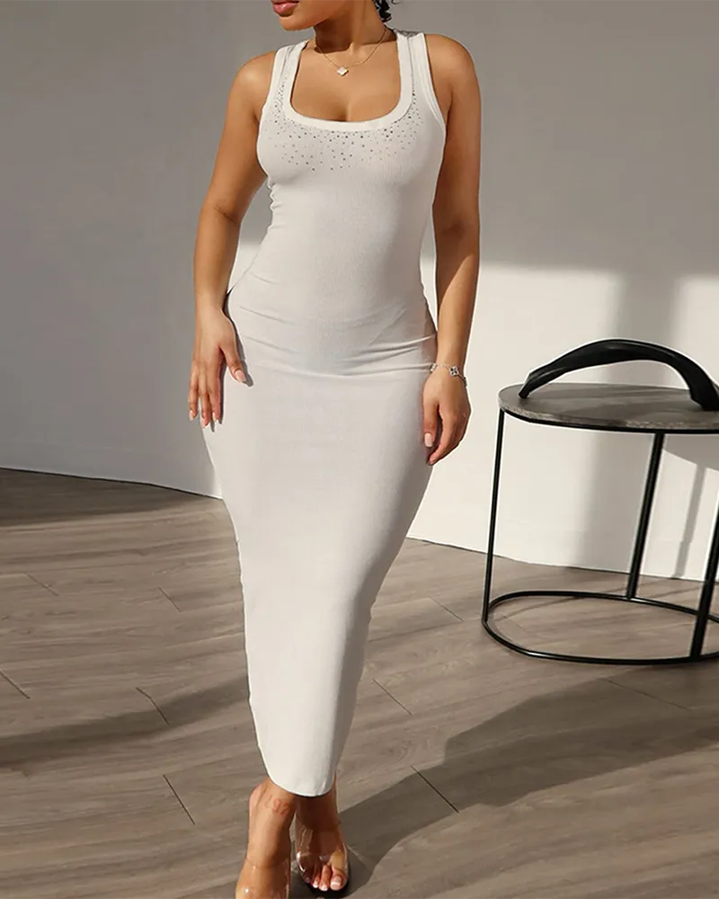 Slim Hip-Hugging Diamond Dress